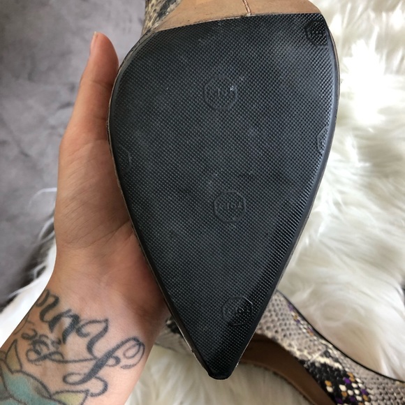 Vince Camuto leather heels snake like - Picture 10 of 17